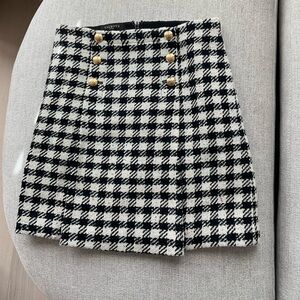 Brand New Talbots Black and White Checkered Wool Mini Skirt 4P